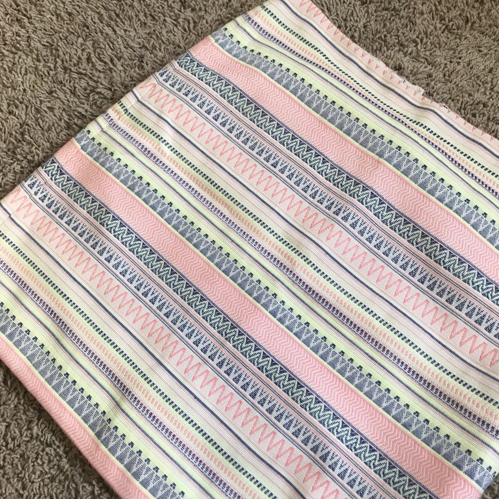 SALE* size 4 Loft mini skirt